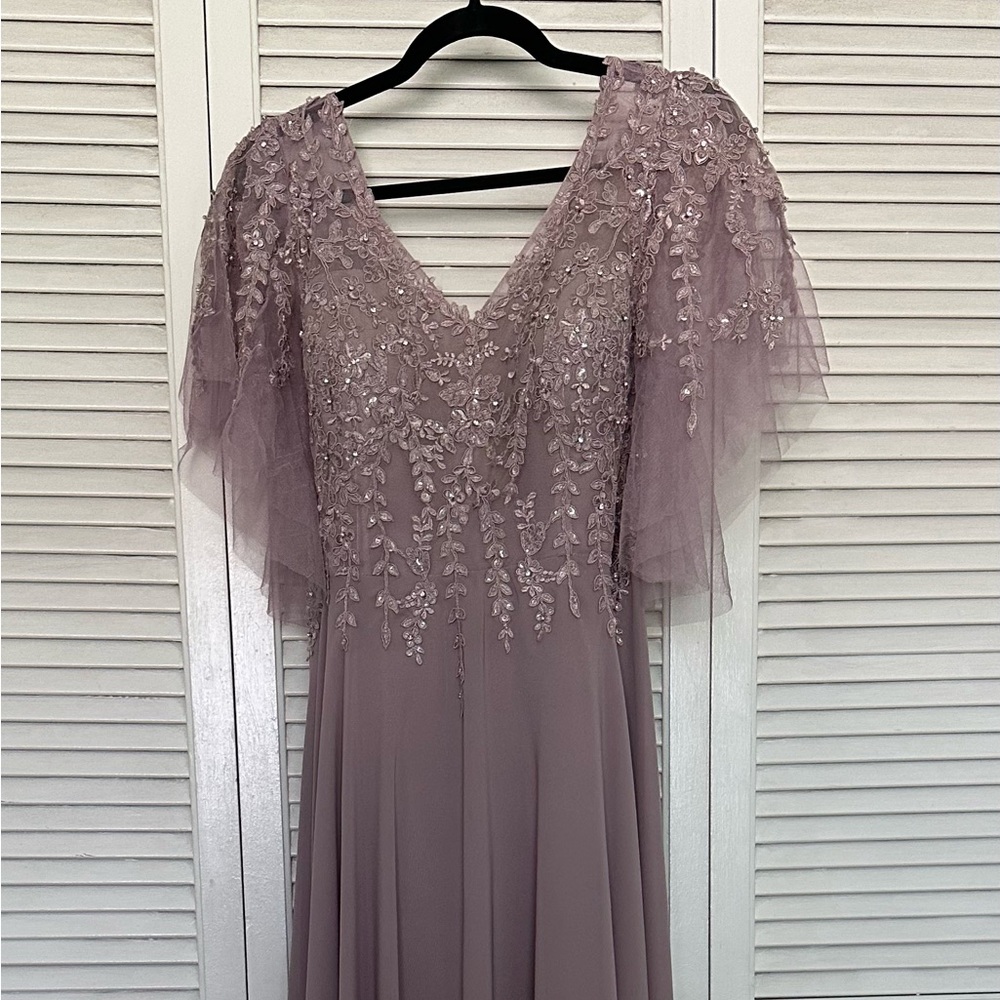 Elegant Mauve Evening Gown